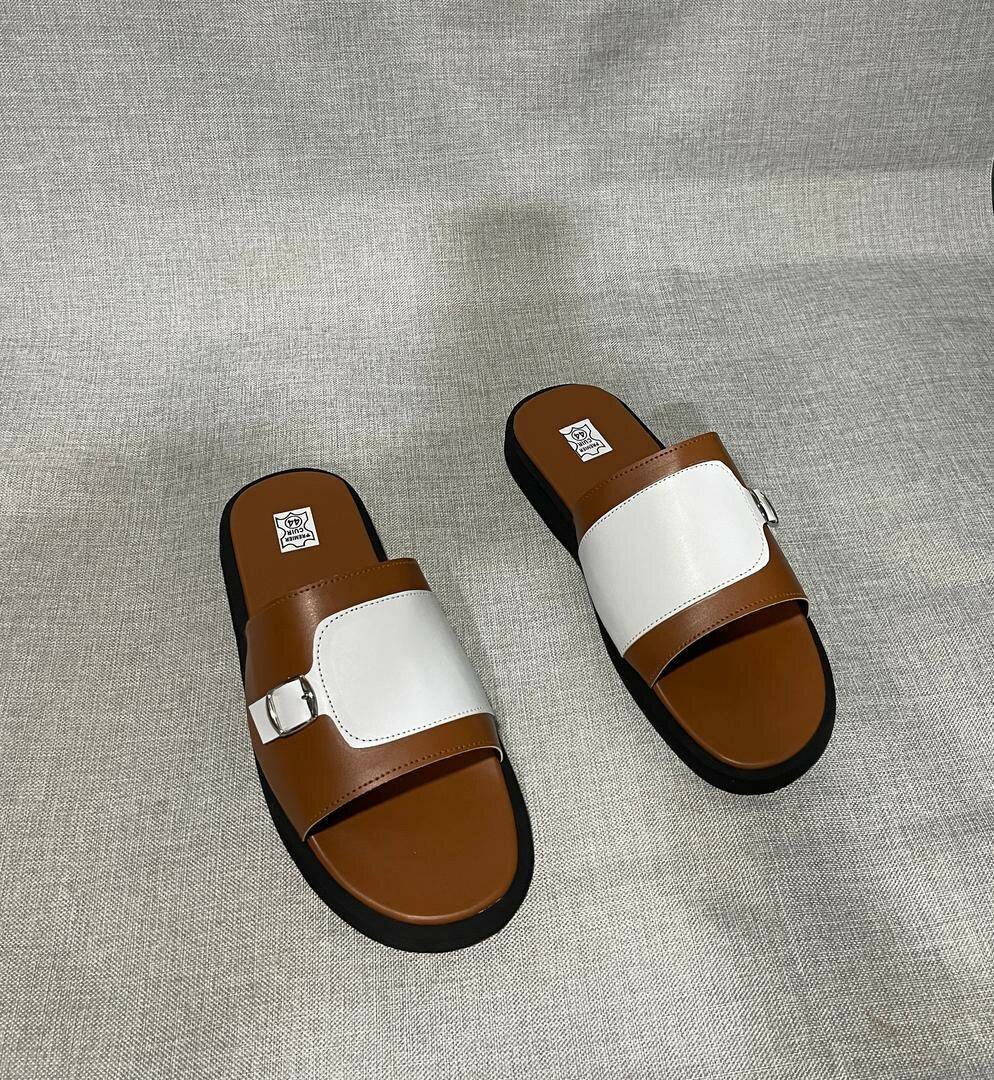 Sandales confortables élégantes