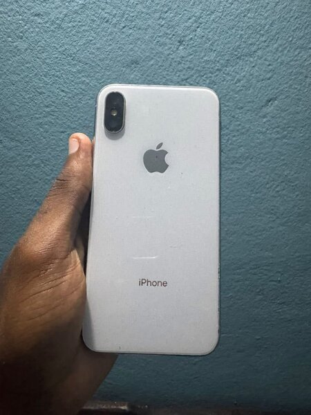 Apple iPhone X 64 Go Argent