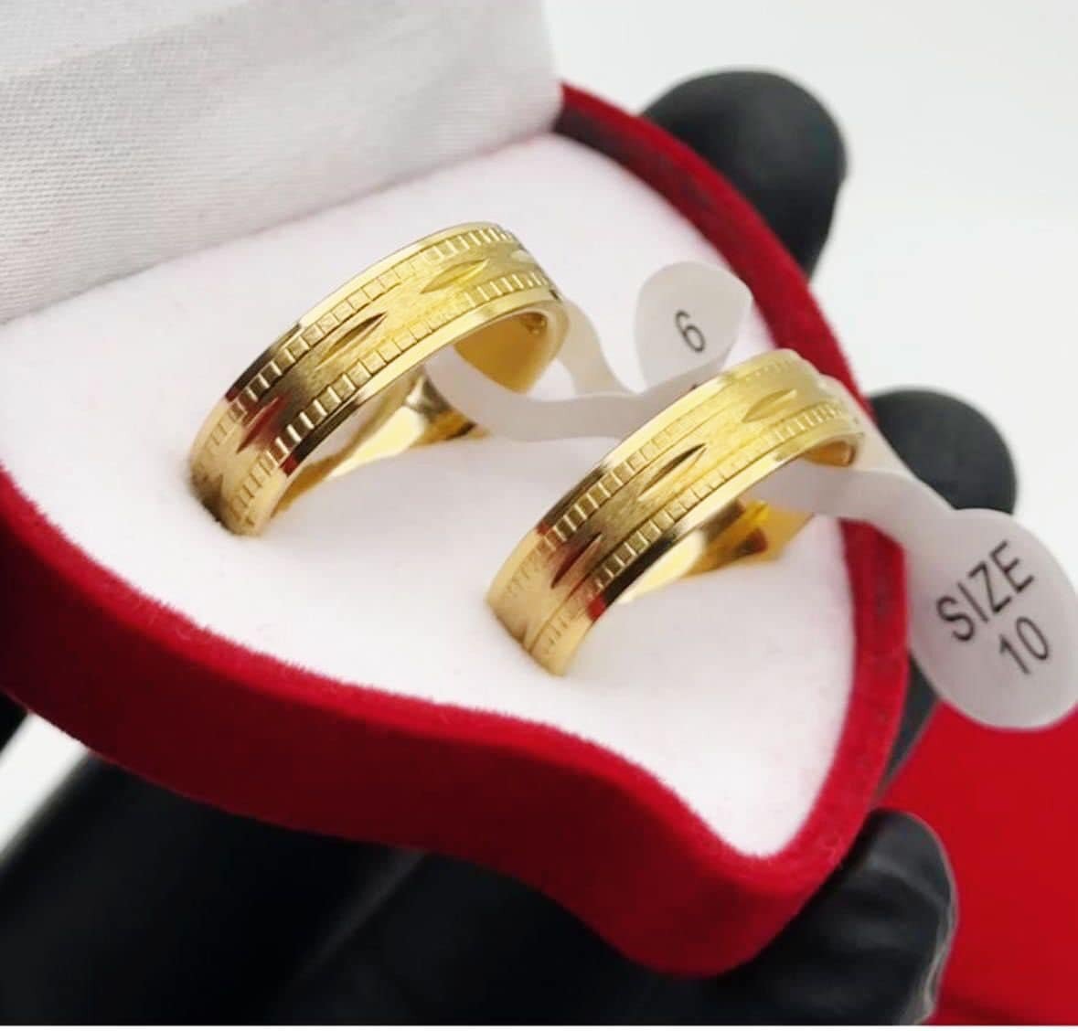 Jolie bague de Mariage et de fiançailles ovale