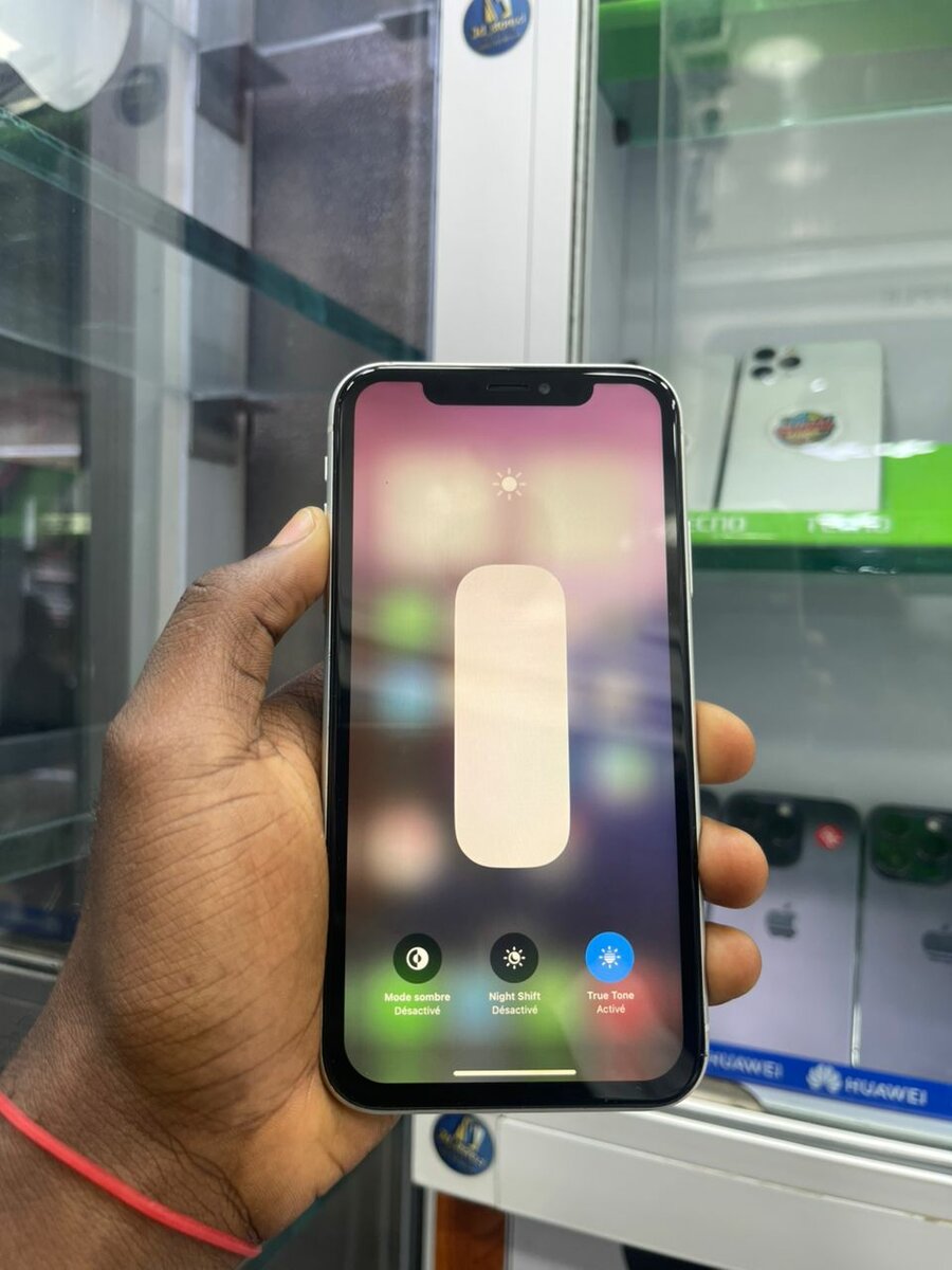 iPhone XR 64giga sans face ID