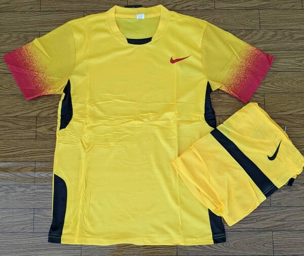 sports suit