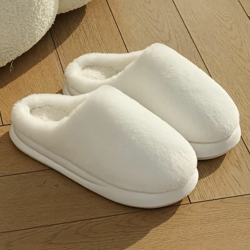 Pantoufle velouté blanche