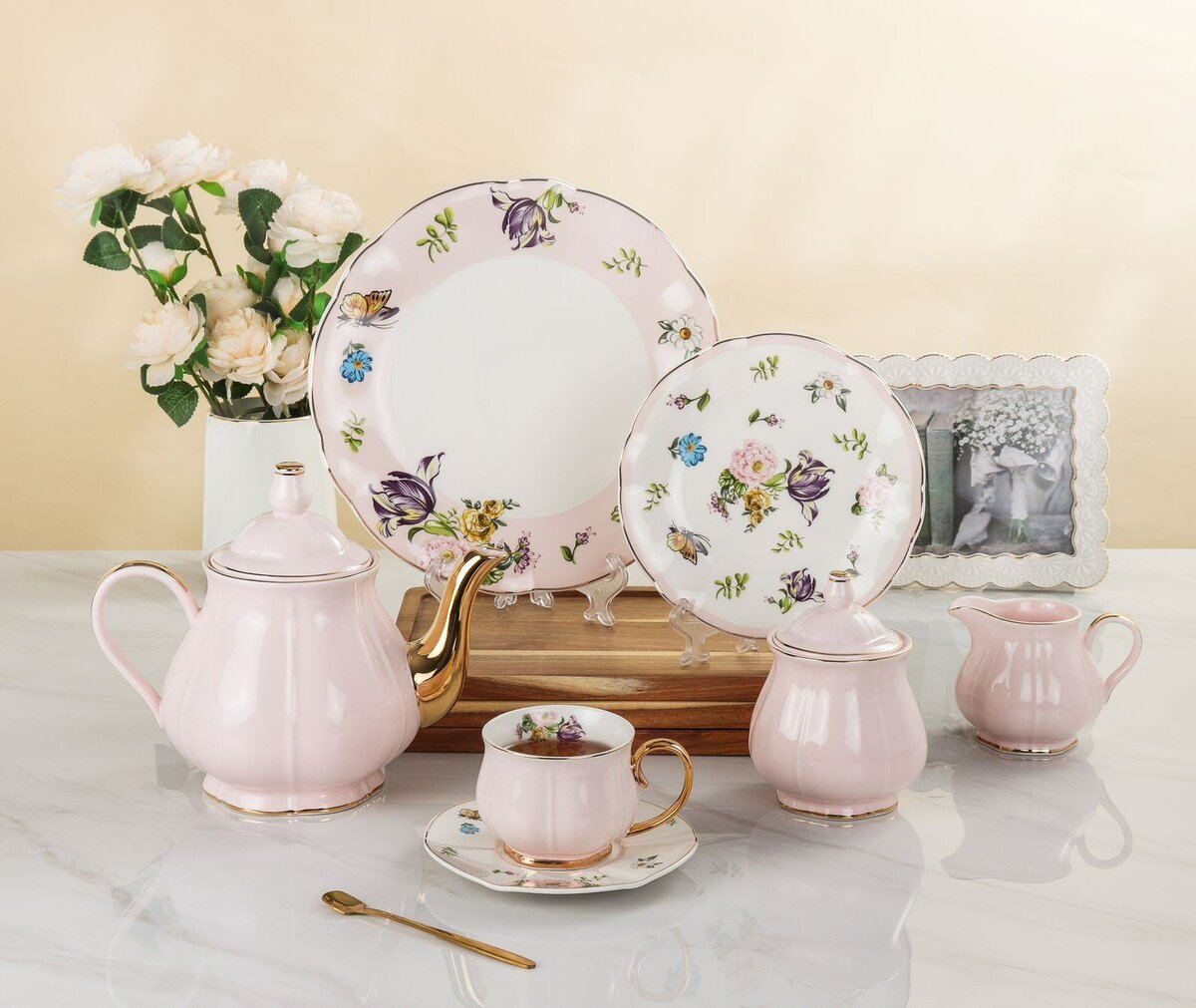 Uk Parliament Tea Set