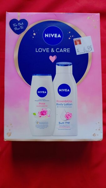 NIVEA Love & Care Gift Set