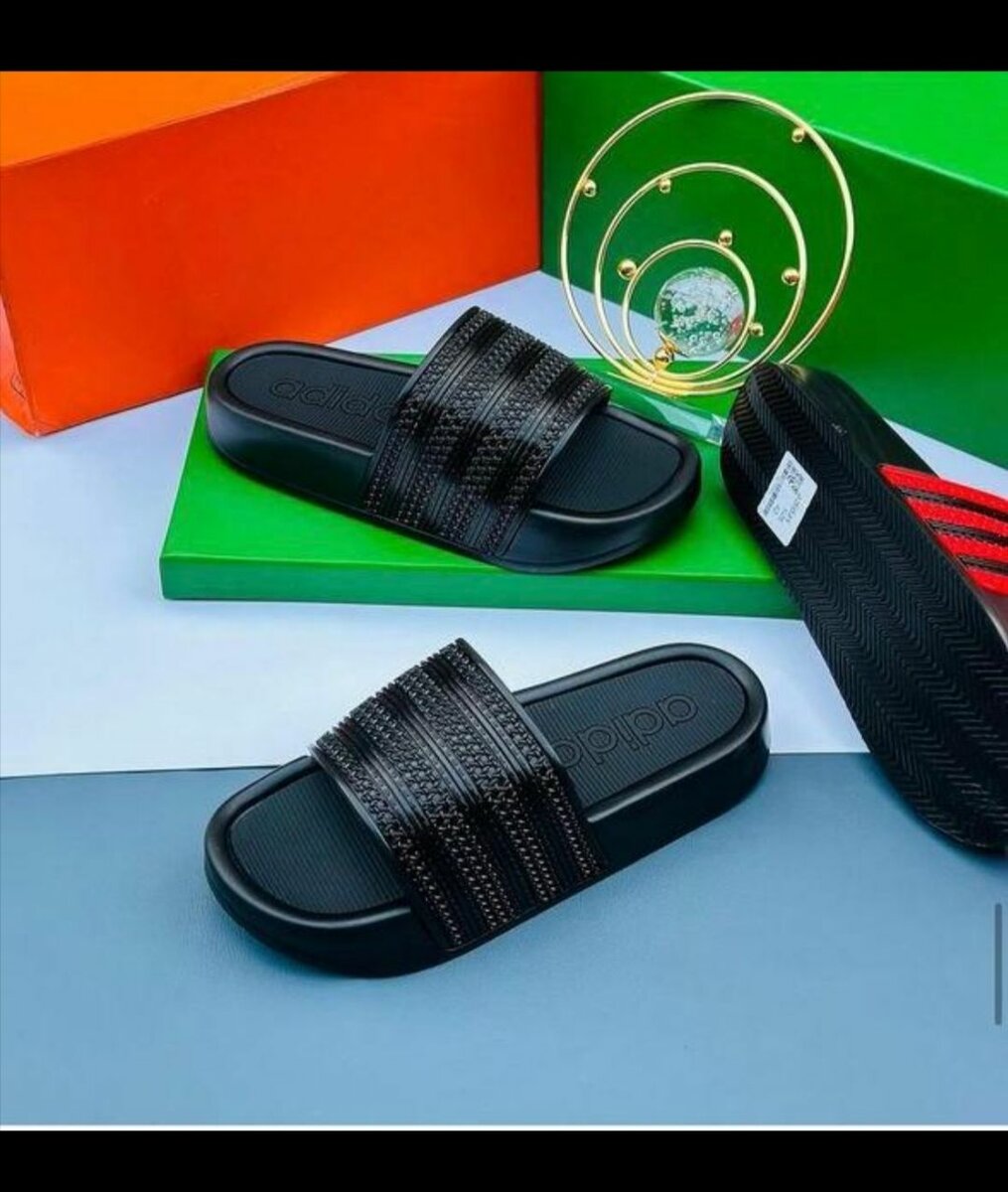 Claquettes confort stylées