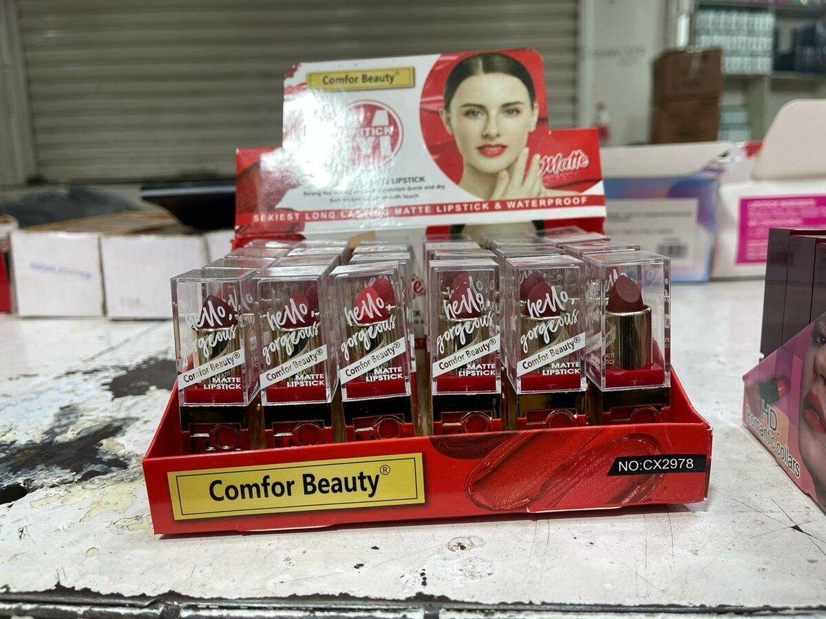 Pack of 24 Comfor Beauty Matte Lipstick