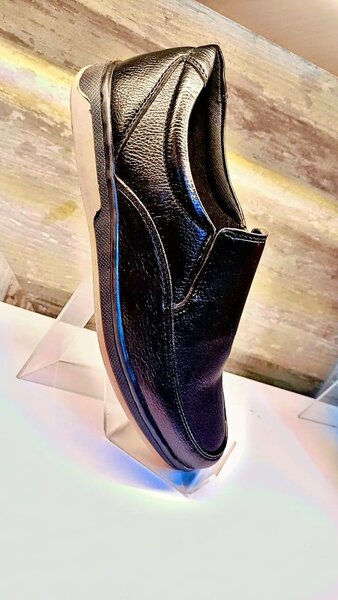 Casual shoes