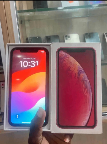 iPhone XR Rouge 64GB 4G