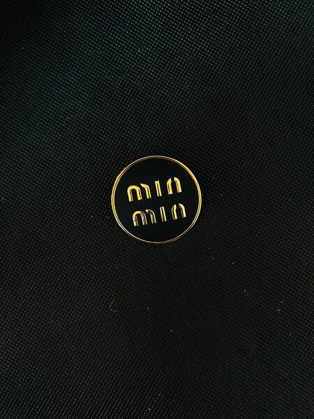 Broches de marque
