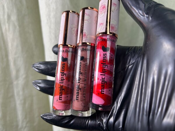 Kiss Beauty Magic Lip Gloss Set