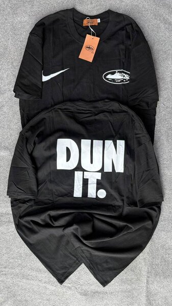 T-shirts modernes en coton