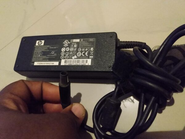 HP laptop charger big pin