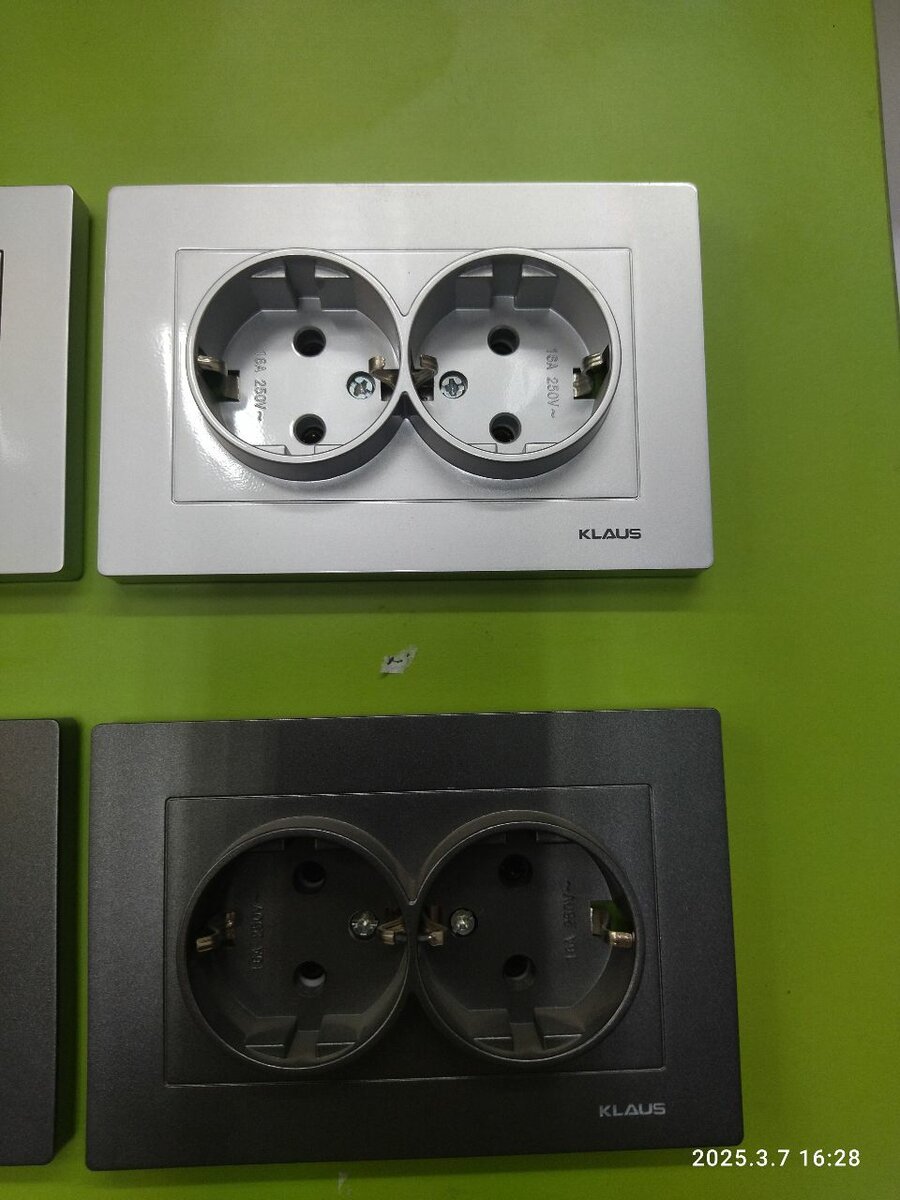 Двойная розетка