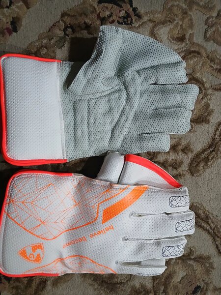 hard ball keeping gloves