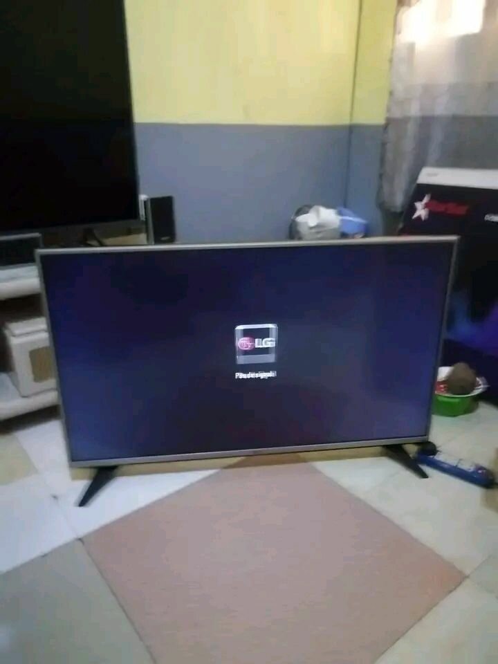 Télévision LED LG 32 pouces