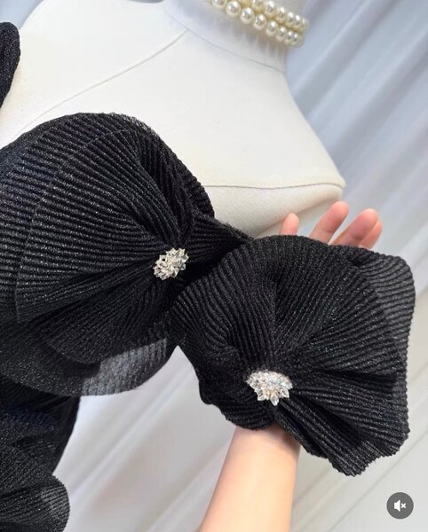 Minie robe noire