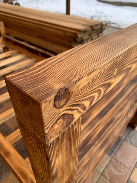 Кровать односпальная из качественного массива дерева