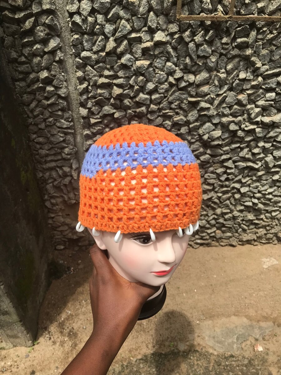 Bonnet en crochet coloré