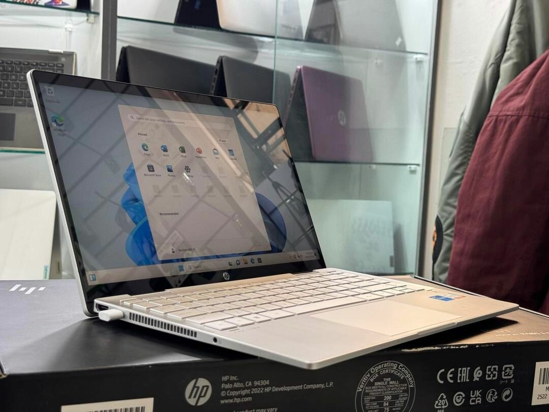 HP Pavilion x360 2in1 Touchscreen