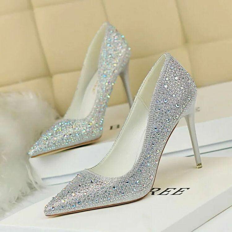Elegant ladies heels