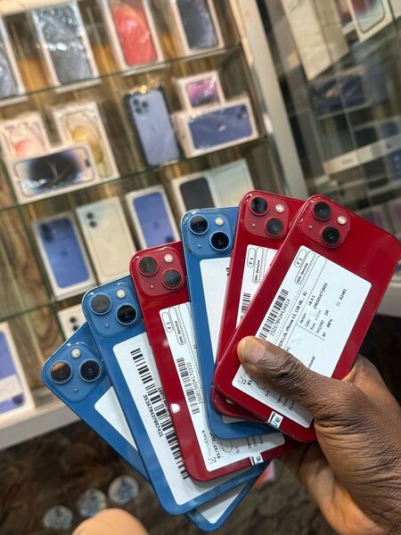 Smartphones multi-couleurs neufs