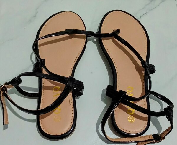 Sandales en cuir élégantes