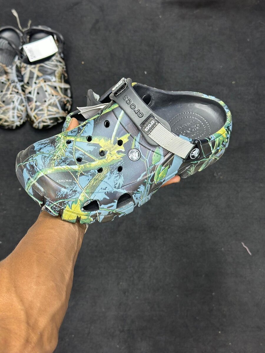 Sabots Crocs camouflage tendance