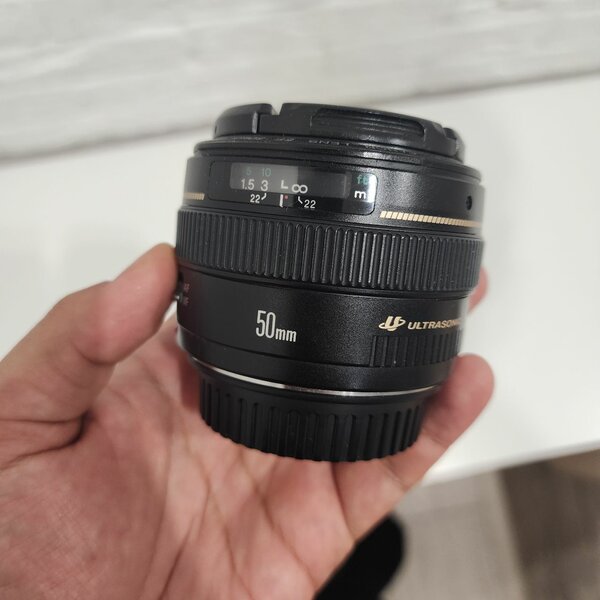 Canon 50mm f/1.4