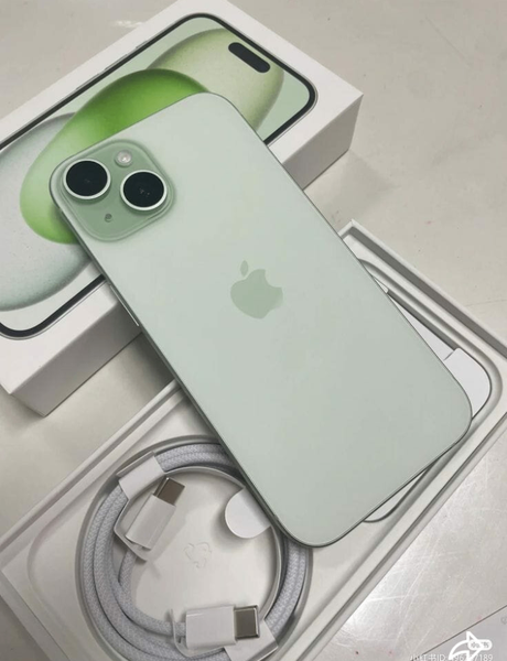 iPhone 15 Vert 128Go