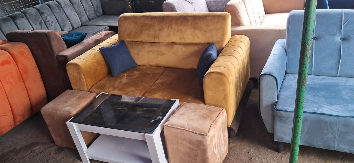 Fauteuils 2 places avec poufs