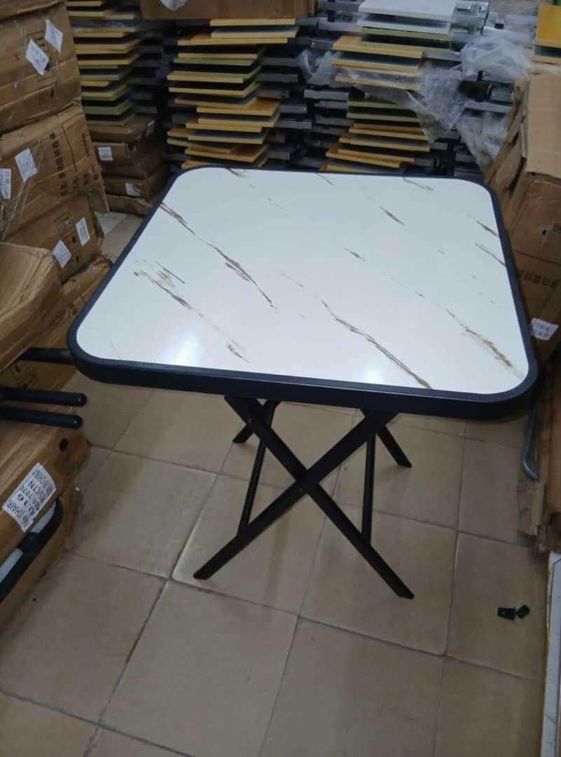 Table pliante carrée marbre