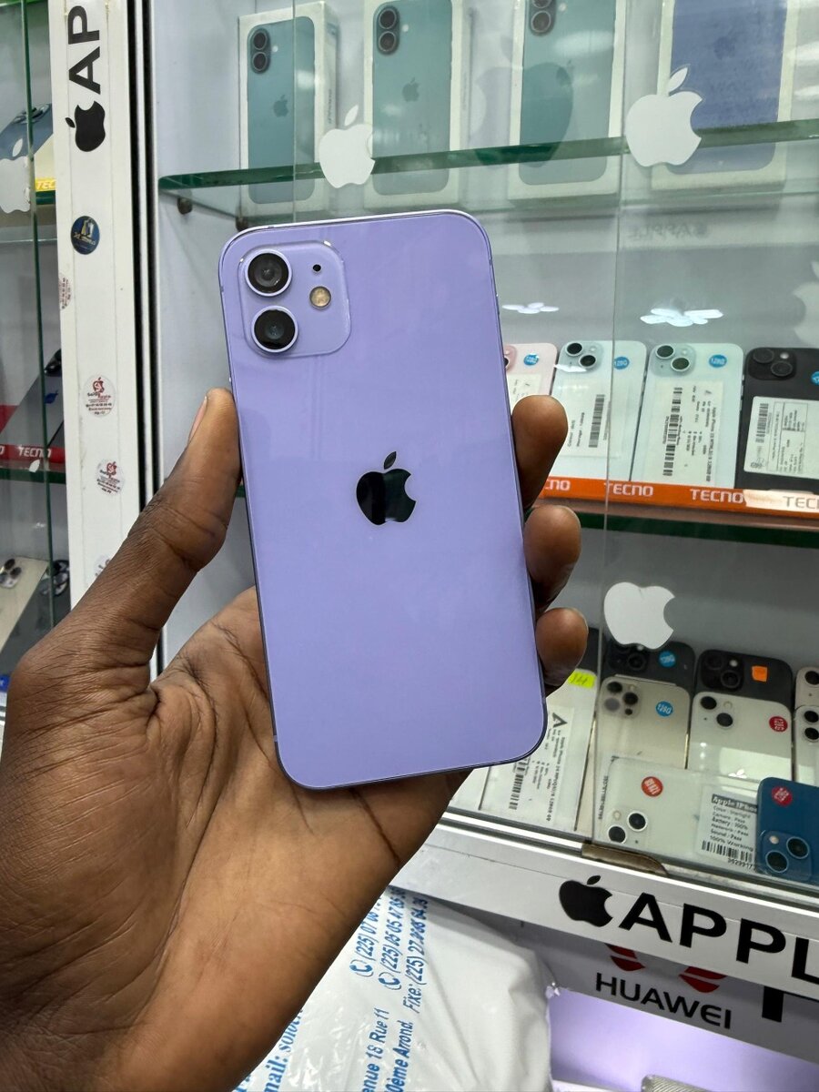 12 simple 64go  écran changé