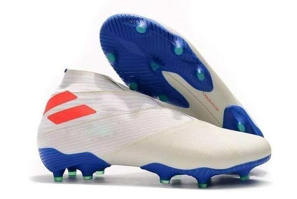 Chaussures de Football Adulte