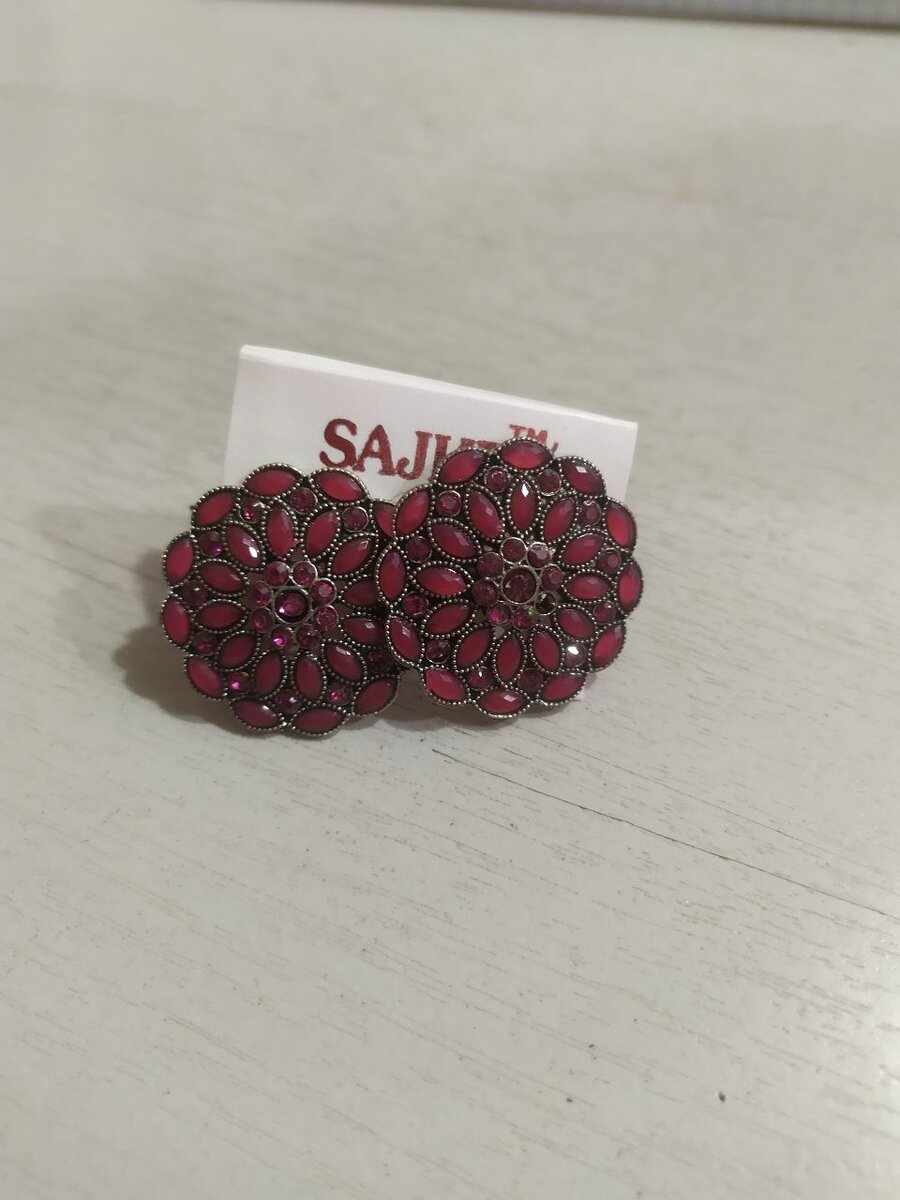 Серьги гвоздики