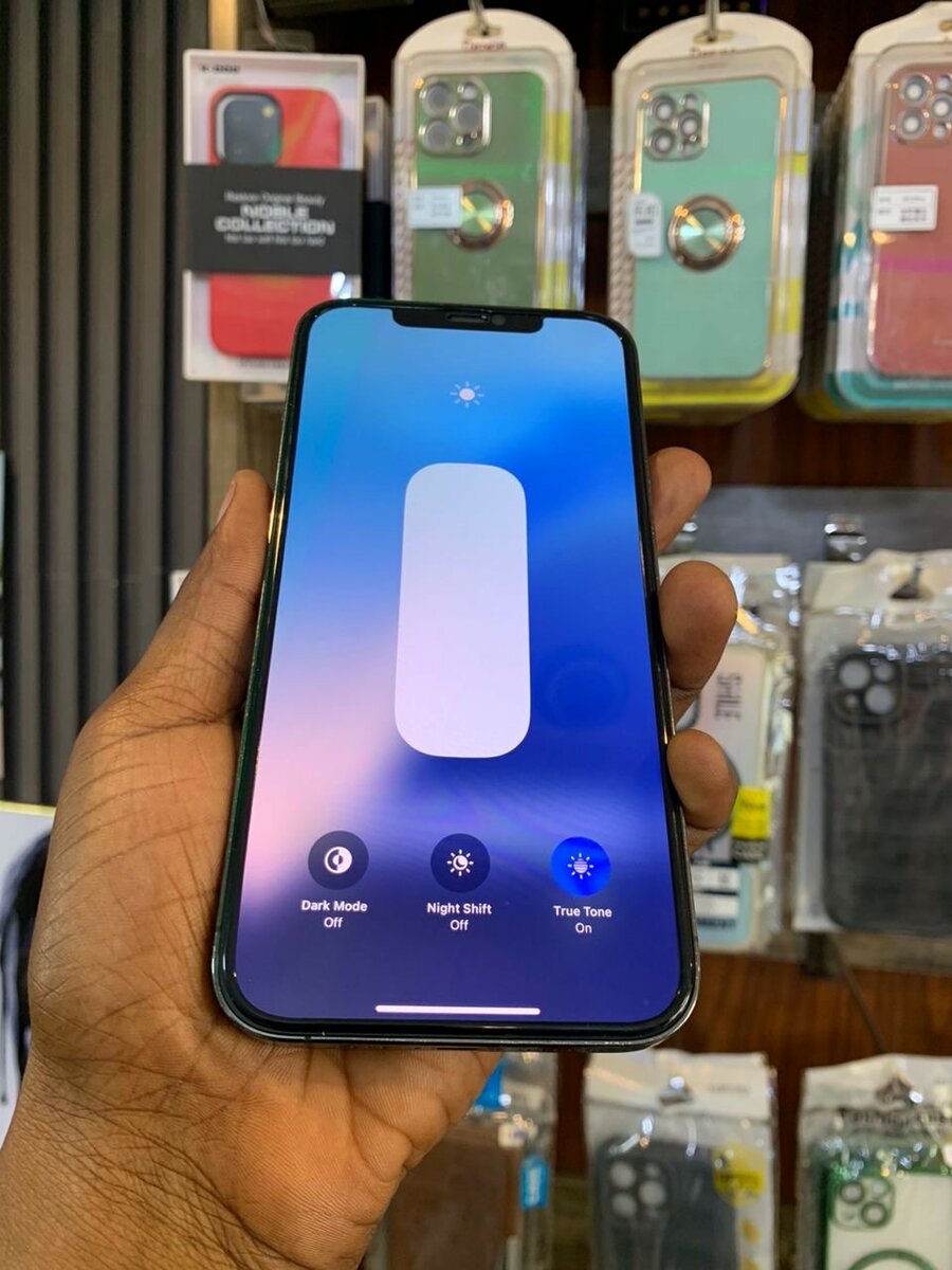 12promax 128gig Gevey Unlocked