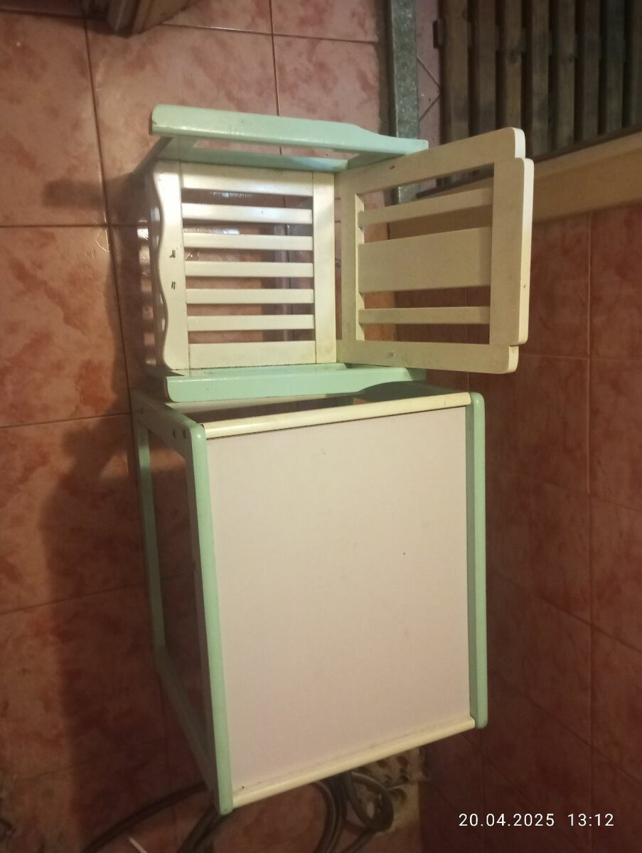 Стол для кормления