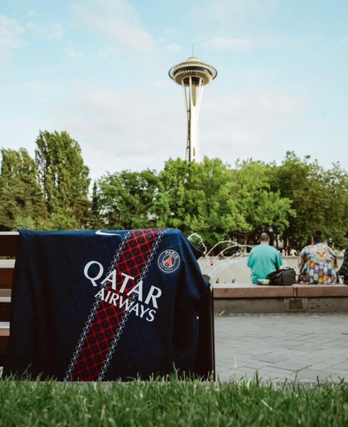 Maillots original du PSG 2025