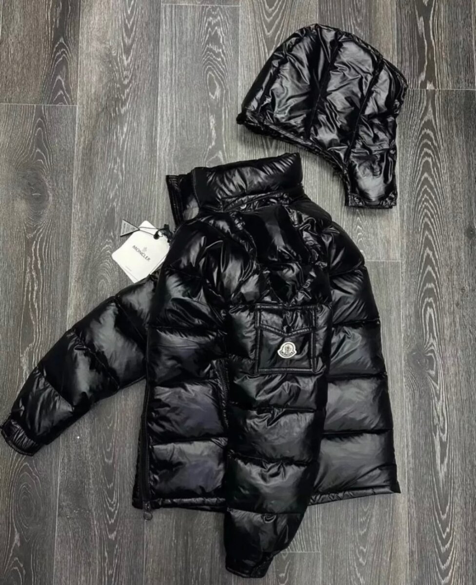 Куртка MONCLER, последние M-L размер