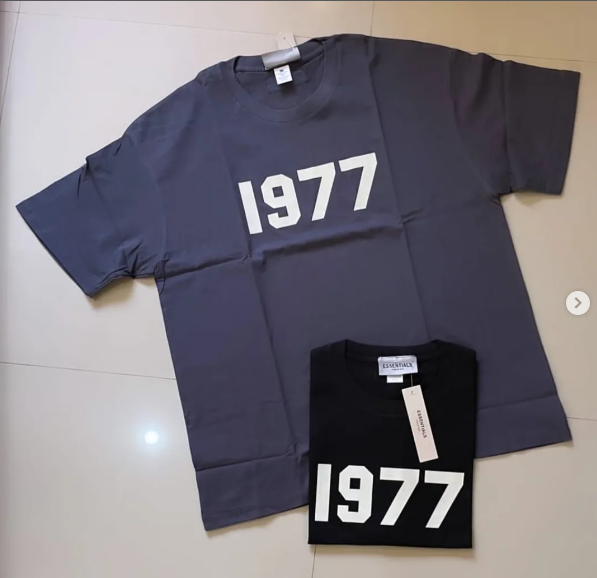 black T-shirts 1977