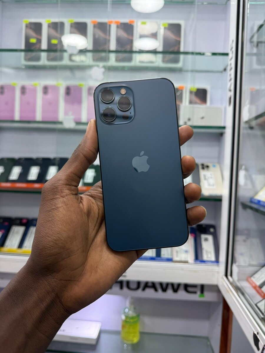 12 Pro max 128go CE sans id