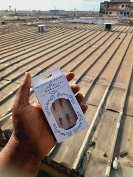 24 Ongles Press-On Élégants