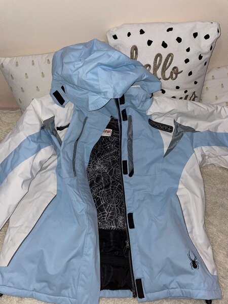 Новая куртка Spyder