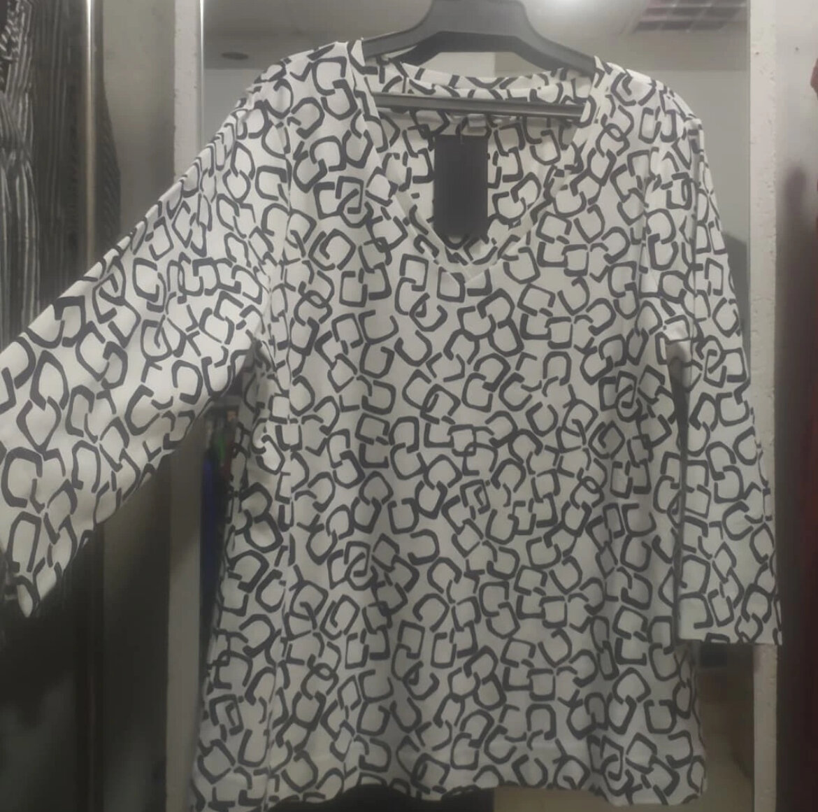 Трикотажная кофта