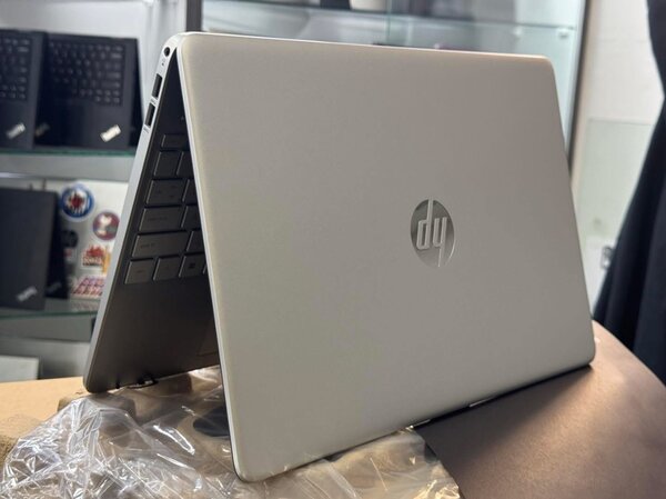 HP 15s