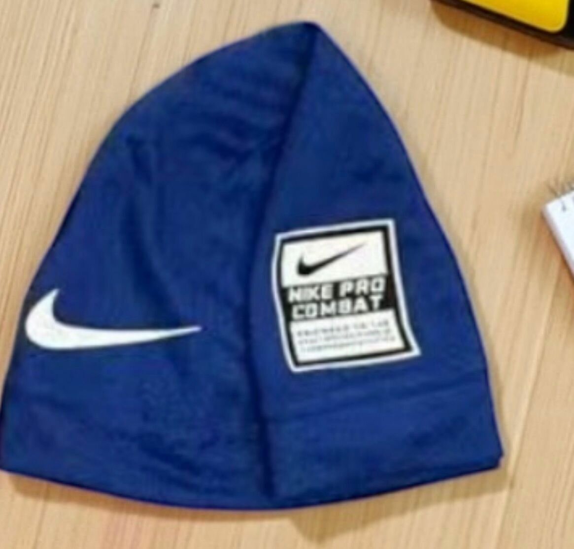 Bonnet Nike Pro Combat