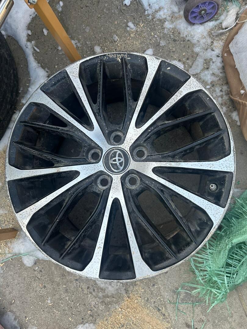 Диски Тойота Камри R18 оригинал
