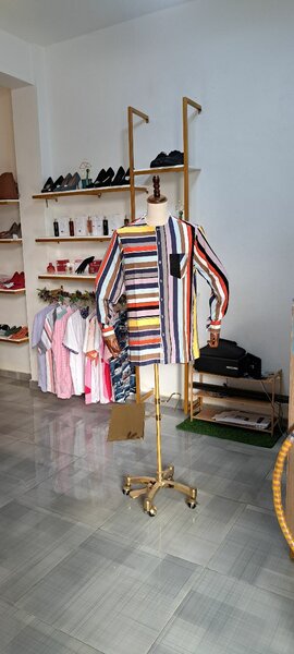 Chemise à rayures multicolores
