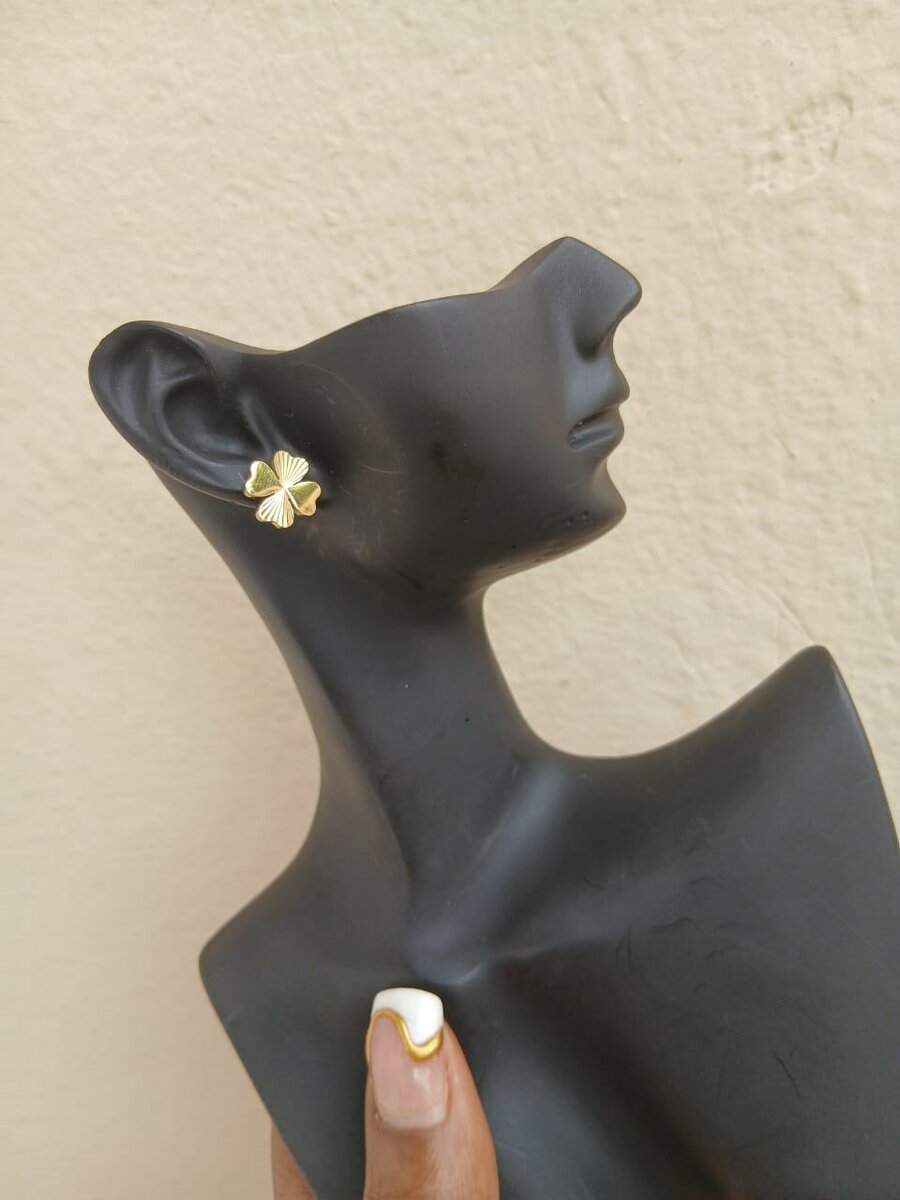 Boucles d'oreilles dorées