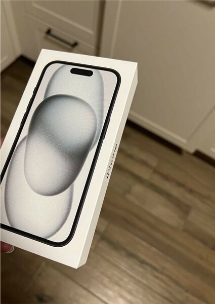 iPhone 15