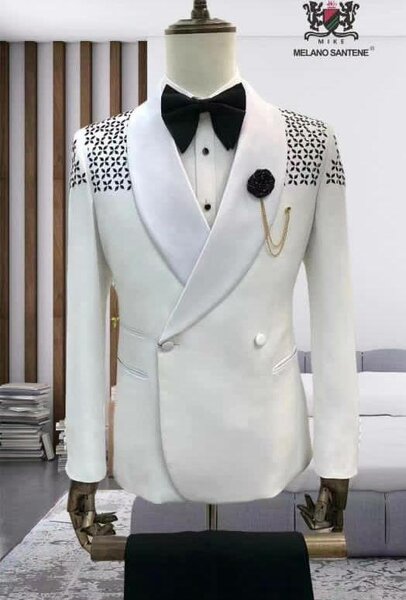 1Ensemble: chemise, cravate, gilet et veste en stock